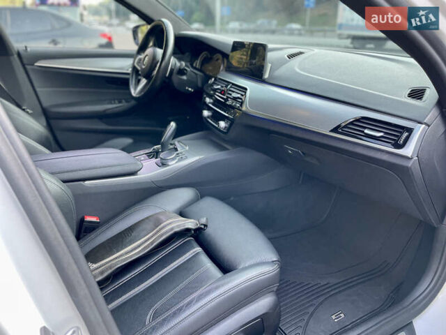 Белый БМВ 5 Серия, объемом двигателя 2 л и пробегом 96 тыс. км за 35000 $, фото 15 на Automoto.ua