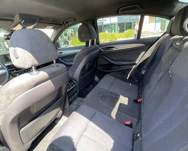 Белый БМВ 5 Серия, объемом двигателя 3 л и пробегом 180 тыс. км за 33900 $, фото 19 на Automoto.ua