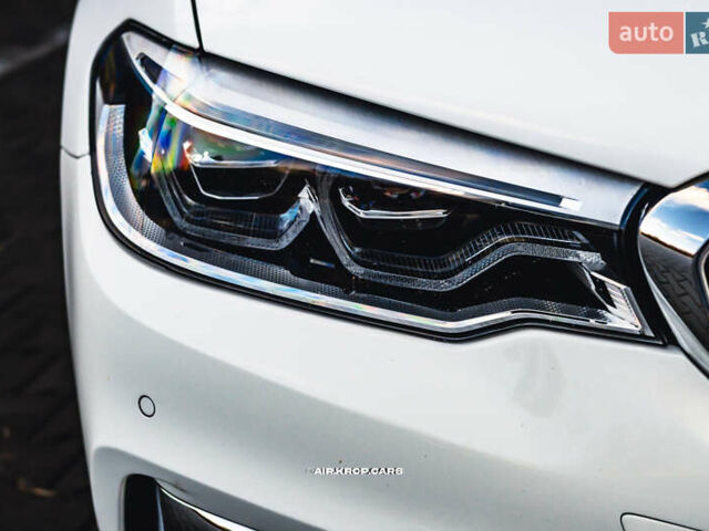 Белый БМВ 5 Серия, объемом двигателя 2 л и пробегом 175 тыс. км за 30000 $, фото 32 на Automoto.ua