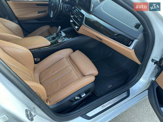 Белый БМВ 5 Серия, объемом двигателя 2 л и пробегом 108 тыс. км за 29500 $, фото 22 на Automoto.ua