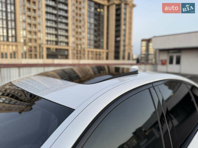 Белый БМВ 5 Серия, объемом двигателя 2 л и пробегом 70 тыс. км за 28888 $, фото 61 на Automoto.ua