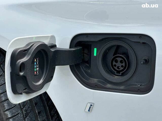 Белый БМВ 5 Серия, объемом двигателя 2 л и пробегом 117 тыс. км за 26690 $, фото 44 на Automoto.ua