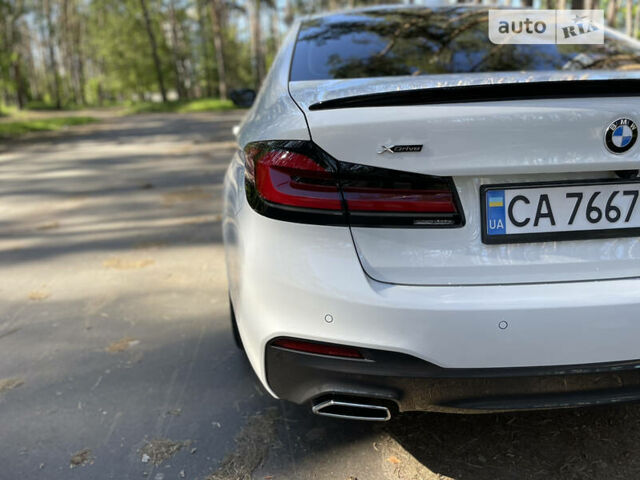 Белый БМВ 5 Серия, объемом двигателя 3 л и пробегом 35 тыс. км за 38000 $, фото 23 на Automoto.ua