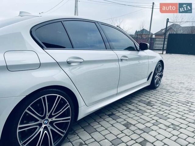 Білий БМВ 5 Серія, об'ємом двигуна 2.99 л та пробігом 121 тис. км за 40000 $, фото 9 на Automoto.ua