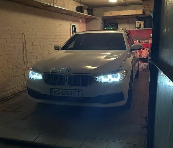 Белый БМВ 5 Серия, объемом двигателя 2 л и пробегом 90 тыс. км за 24000 $, фото 23 на Automoto.ua