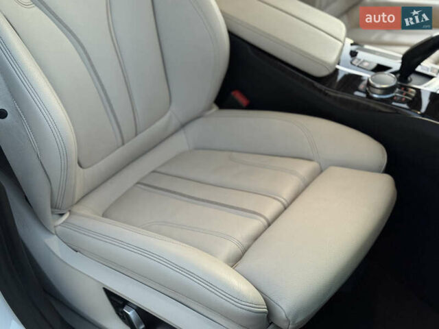 Белый БМВ 5 Серия, объемом двигателя 2 л и пробегом 70 тыс. км за 28888 $, фото 77 на Automoto.ua