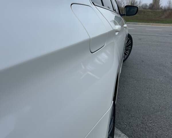 Белый БМВ 5 Серия, объемом двигателя 2 л и пробегом 155 тыс. км за 30499 $, фото 30 на Automoto.ua