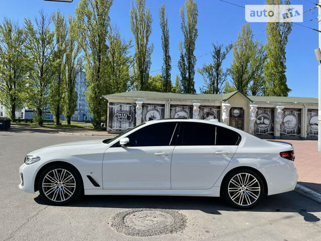 Белый БМВ 5 Серия, объемом двигателя 3 л и пробегом 35 тыс. км за 38000 $, фото 17 на Automoto.ua
