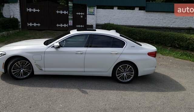 Білий БМВ 5 Серія, об'ємом двигуна 2 л та пробігом 165 тис. км за 27200 $, фото 66 на Automoto.ua