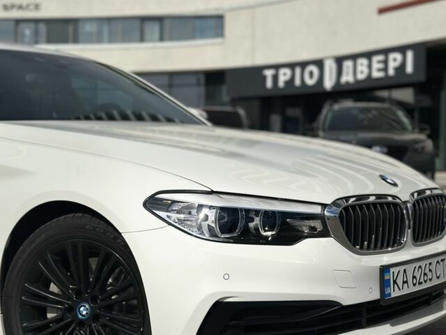 Белый БМВ 5 Серия, объемом двигателя 2 л и пробегом 90 тыс. км за 24000 $, фото 10 на Automoto.ua