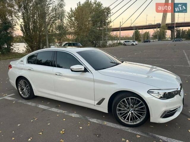 Белый БМВ 5 Серия, объемом двигателя 2 л и пробегом 140 тыс. км за 35000 $, фото 3 на Automoto.ua