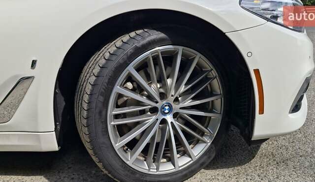 Белый БМВ 5 Серия, объемом двигателя 2 л и пробегом 168 тыс. км за 25100 $, фото 63 на Automoto.ua