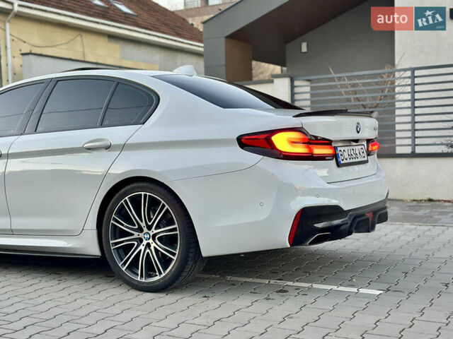 Белый БМВ 5 Серия, объемом двигателя 3 л и пробегом 204 тыс. км за 27500 $, фото 10 на Automoto.ua