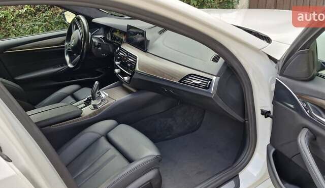 Белый БМВ 5 Серия, объемом двигателя 2 л и пробегом 168 тыс. км за 25100 $, фото 57 на Automoto.ua