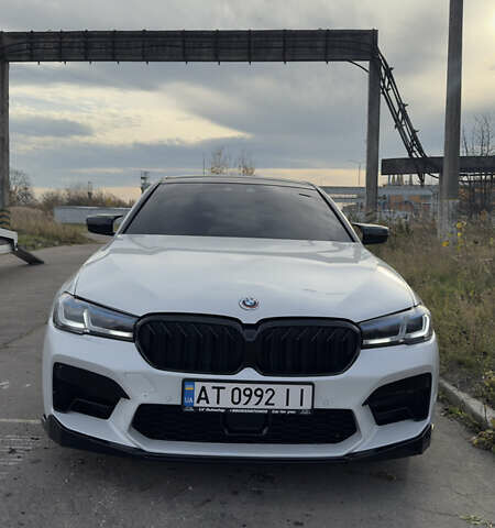 Білий БМВ 5 Серія, об'ємом двигуна 2 л та пробігом 135 тис. км за 30000 $, фото 3 на Automoto.ua