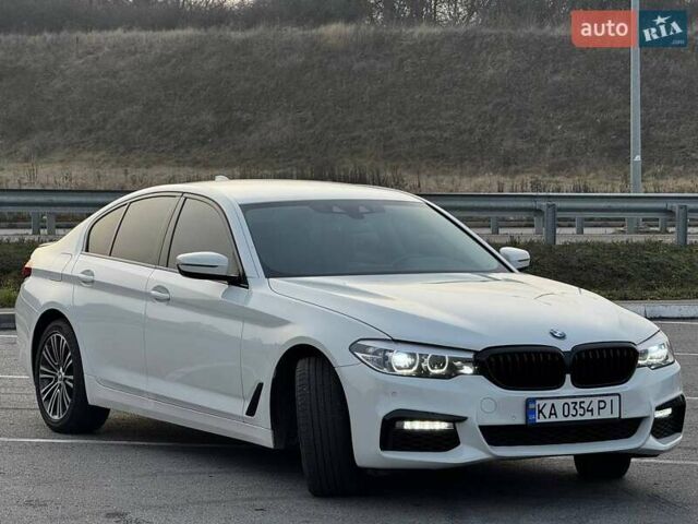 Белый БМВ 5 Серия, объемом двигателя 2 л и пробегом 155 тыс. км за 30499 $, фото 11 на Automoto.ua