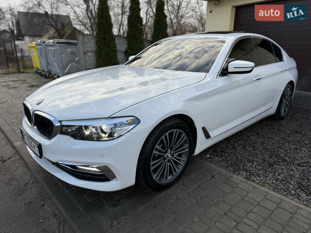 Белый БМВ 5 Серия, объемом двигателя 2 л и пробегом 215 тыс. км за 22950 $, фото 12 на Automoto.ua