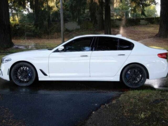 БМВ 5 Серия 2018 в Ровно на Automoto.ua Белый БМВ 5 Серия, объемом двигателя 3 л и пробегом 78 тыс. км за 21000 $, фото 4 на Automoto.ua