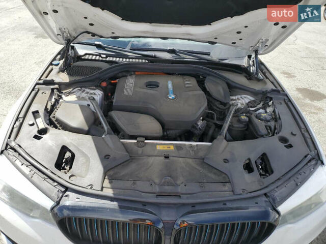 Белый БМВ 5 Серия, объемом двигателя 2 л и пробегом 172 тыс. км за 24999 $, фото 9 на Automoto.ua