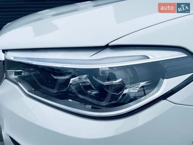 Білий БМВ 5 Серія, об'ємом двигуна 2.99 л та пробігом 121 тис. км за 40000 $, фото 19 на Automoto.ua