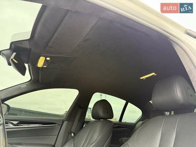 Белый БМВ 5 Серия, объемом двигателя 2 л и пробегом 229 тыс. км за 30000 $, фото 44 на Automoto.ua