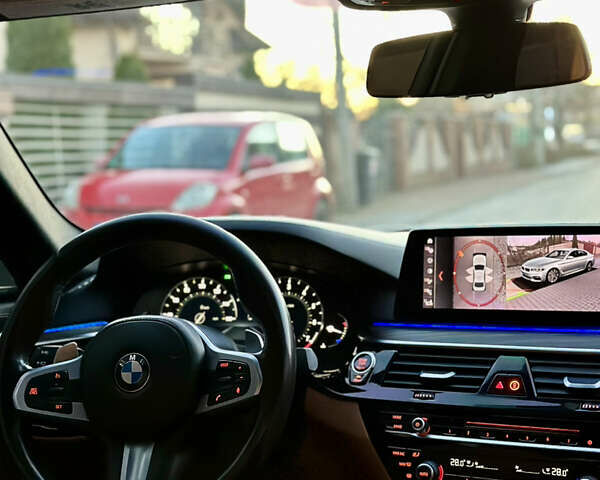 Белый БМВ 5 Серия, объемом двигателя 3 л и пробегом 204 тыс. км за 27500 $, фото 29 на Automoto.ua