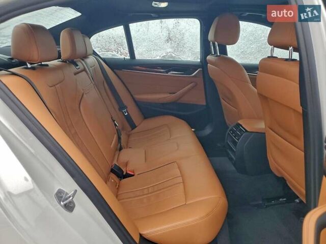 Белый БМВ 5 Серия, объемом двигателя 2 л и пробегом 60 тыс. км за 7900 $, фото 9 на Automoto.ua