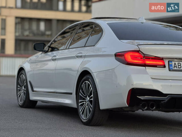 Белый БМВ 5 Серия, объемом двигателя 2 л и пробегом 70 тыс. км за 28888 $, фото 49 на Automoto.ua