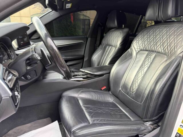 Белый БМВ 5 Серия, объемом двигателя 4.4 л и пробегом 43 тыс. км за 24200 $, фото 8 на Automoto.ua