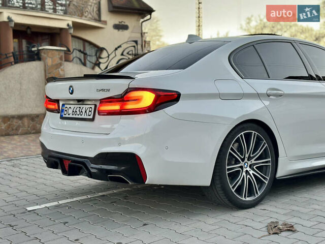 Белый БМВ 5 Серия, объемом двигателя 3 л и пробегом 204 тыс. км за 27500 $, фото 12 на Automoto.ua