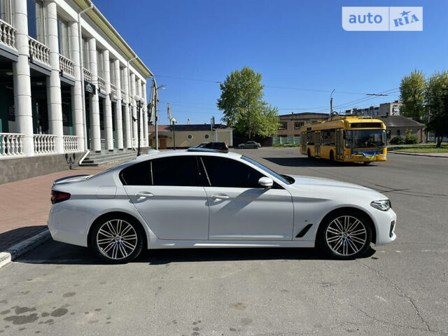Белый БМВ 5 Серия, объемом двигателя 3 л и пробегом 35 тыс. км за 38000 $, фото 13 на Automoto.ua