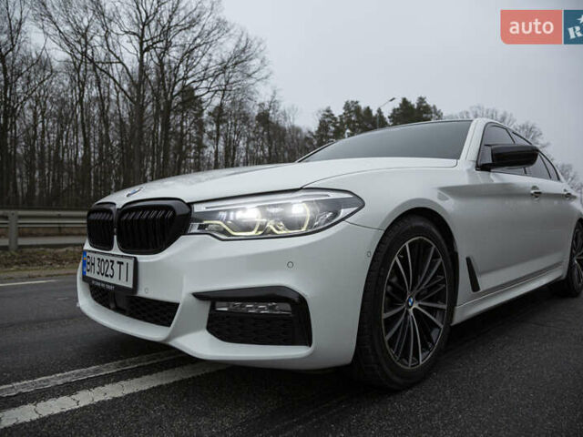 Белый БМВ 5 Серия, объемом двигателя 3 л и пробегом 101 тыс. км за 36500 $, фото 4 на Automoto.ua