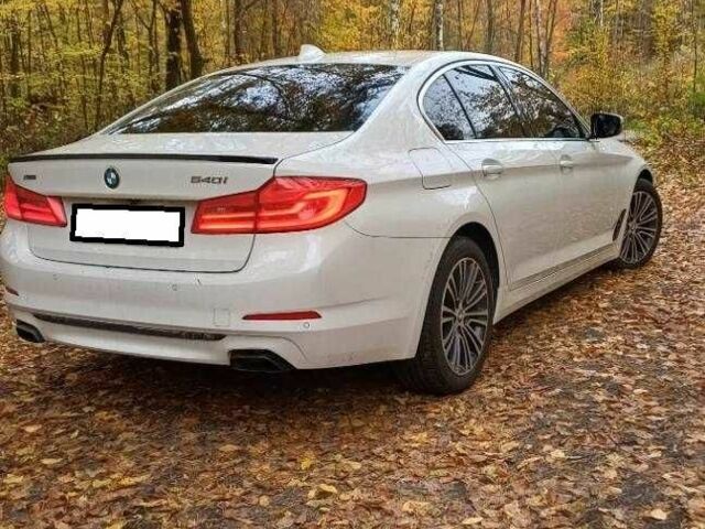 Белый БМВ 5 Серия, объемом двигателя 3 л и пробегом 115 тыс. км за 19800 $, фото 1 на Automoto.ua