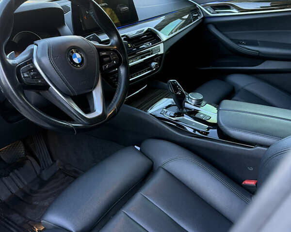 Білий БМВ 5 Серія, об'ємом двигуна 2 л та пробігом 175 тис. км за 25500 $, фото 13 на Automoto.ua
