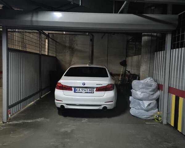 Белый БМВ 5 Серия, объемом двигателя 2 л и пробегом 103 тыс. км за 33000 $, фото 2 на Automoto.ua