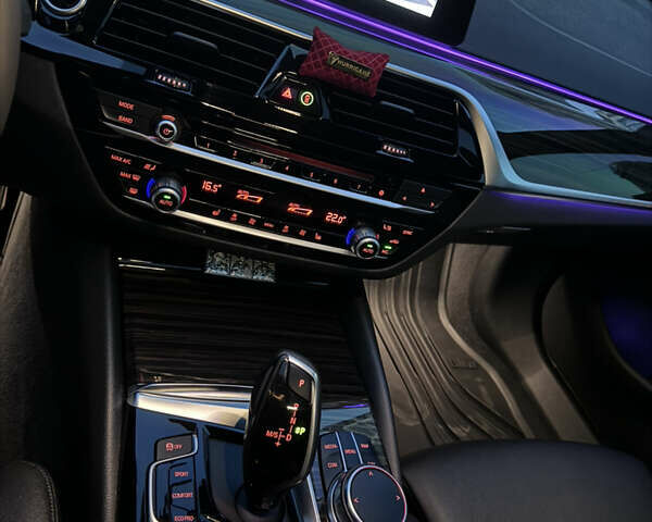 Белый БМВ 5 Серия, объемом двигателя 2 л и пробегом 86 тыс. км за 32000 $, фото 33 на Automoto.ua