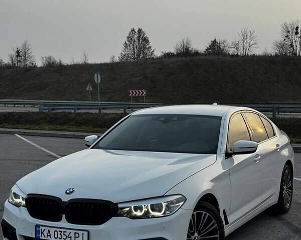 Белый БМВ 5 Серия, объемом двигателя 2 л и пробегом 155 тыс. км за 30499 $, фото 4 на Automoto.ua