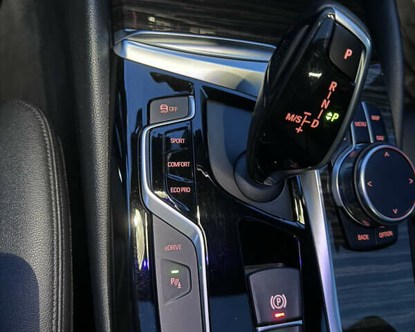 Белый БМВ 5 Серия, объемом двигателя 2 л и пробегом 86 тыс. км за 32000 $, фото 34 на Automoto.ua