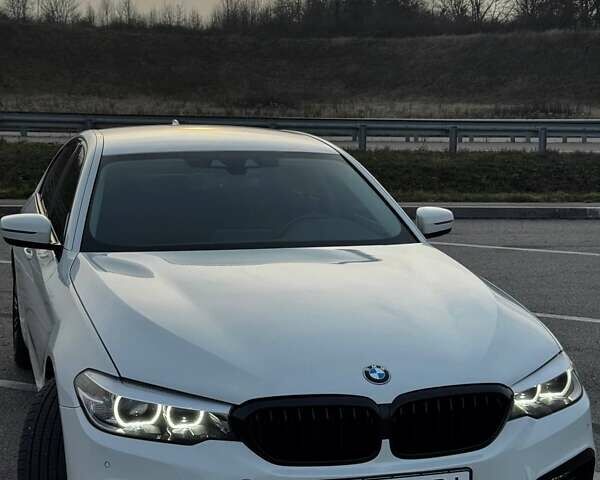 Белый БМВ 5 Серия, объемом двигателя 2 л и пробегом 155 тыс. км за 30499 $, фото 5 на Automoto.ua