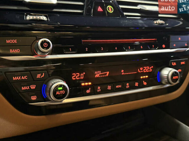 Білий БМВ 5 Серія, об'ємом двигуна 2 л та пробігом 93 тис. км за 25500 $, фото 15 на Automoto.ua