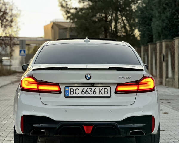 Белый БМВ 5 Серия, объемом двигателя 3 л и пробегом 204 тыс. км за 27500 $, фото 16 на Automoto.ua