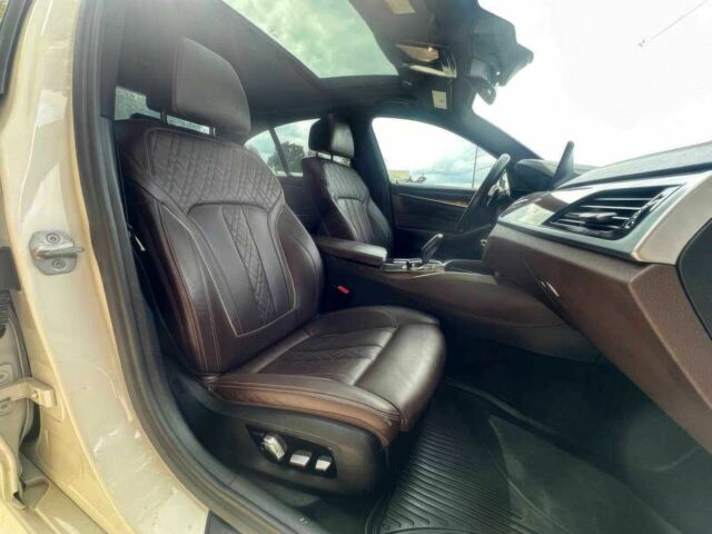 Белый БМВ 5 Серия, объемом двигателя 4.4 л и пробегом 39 тыс. км за 16000 $, фото 10 на Automoto.ua