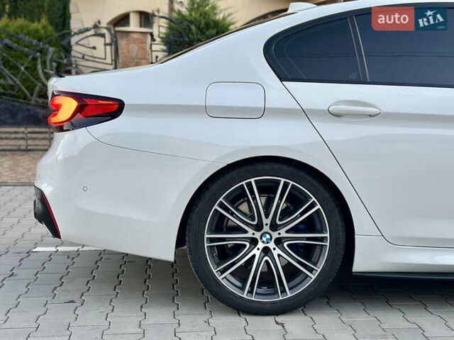 Белый БМВ 5 Серия, объемом двигателя 3 л и пробегом 204 тыс. км за 27500 $, фото 13 на Automoto.ua