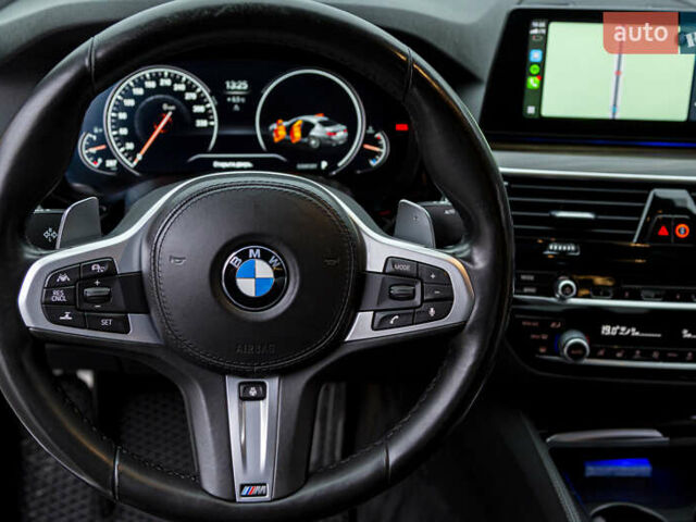 Белый БМВ 5 Серия, объемом двигателя 3 л и пробегом 101 тыс. км за 36500 $, фото 11 на Automoto.ua