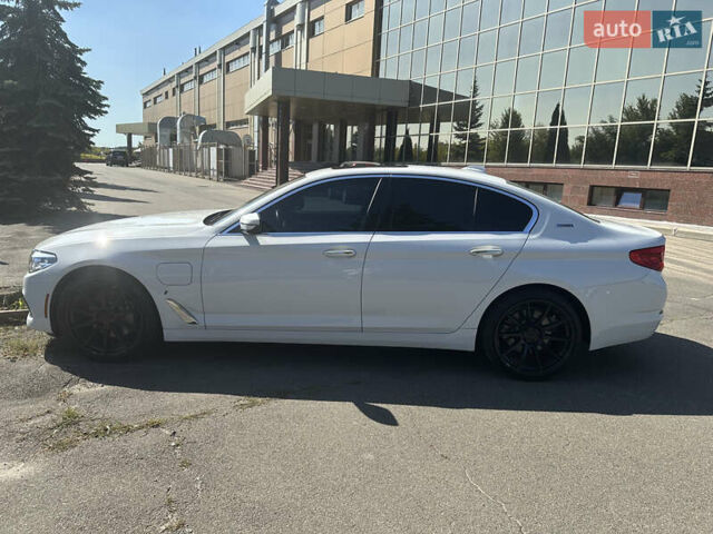 Білий БМВ 5 Серія, об'ємом двигуна 2 л та пробігом 118 тис. км за 28500 $, фото 2 на Automoto.ua