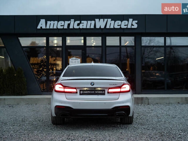 Белый БМВ 5 Серия, объемом двигателя 2 л и пробегом 105 тыс. км за 31900 $, фото 5 на Automoto.ua