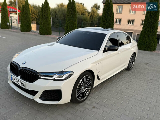Белый БМВ 5 Серия, объемом двигателя 2 л и пробегом 137 тыс. км за 31500 $, фото 3 на Automoto.ua