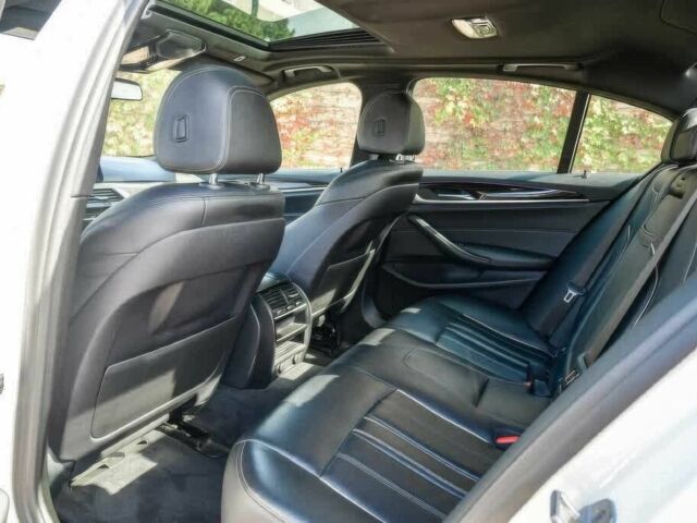 Білий БМВ 5 Серія, об'ємом двигуна 2 л та пробігом 49 тис. км за 10500 $, фото 12 на Automoto.ua