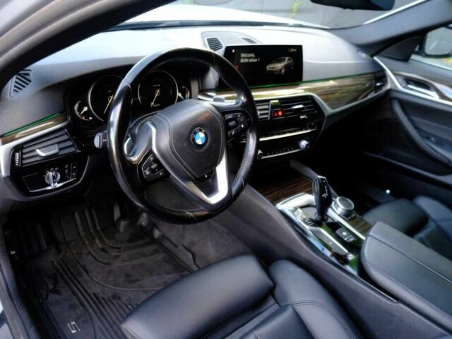 Белый БМВ 5 Серия, объемом двигателя 2 л и пробегом 38 тыс. км за 21300 $, фото 5 на Automoto.ua