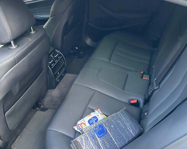 Білий БМВ 5 Серія, об'ємом двигуна 2 л та пробігом 72 тис. км за 28000 $, фото 7 на Automoto.ua